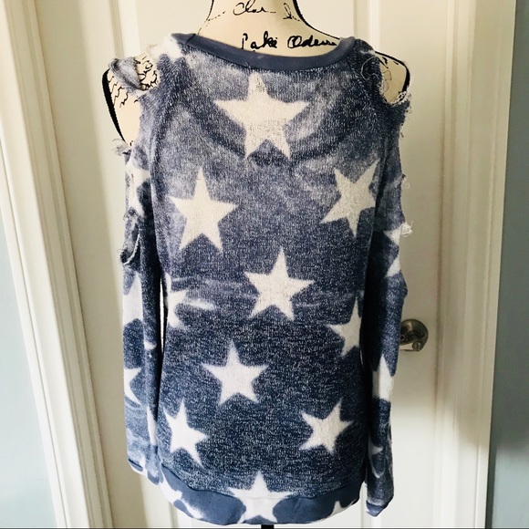 Tranquille Star  Cold-shoulder Sweater Small - Picture 5 of 5